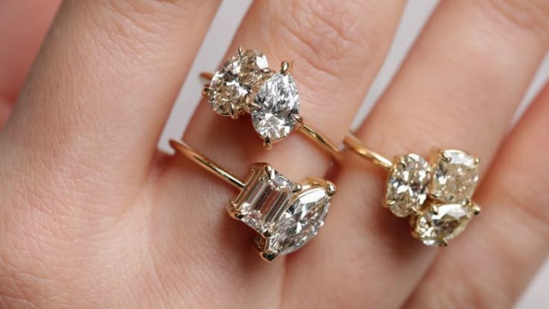 Toi et Moi Engagement Rings