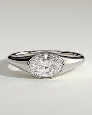 Sophie (Oval)