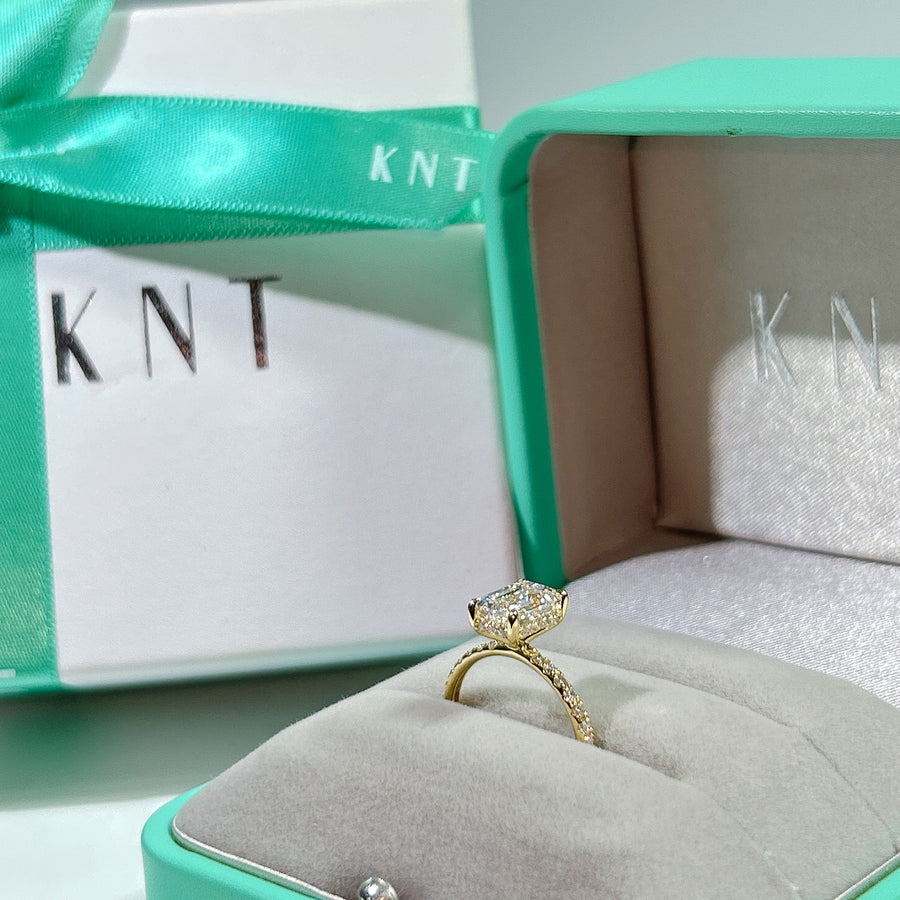 The Pave Kamellie - 2.0 Carat Emerald Lab Diamond