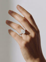Margaret (Pear) 18k White Gold 006