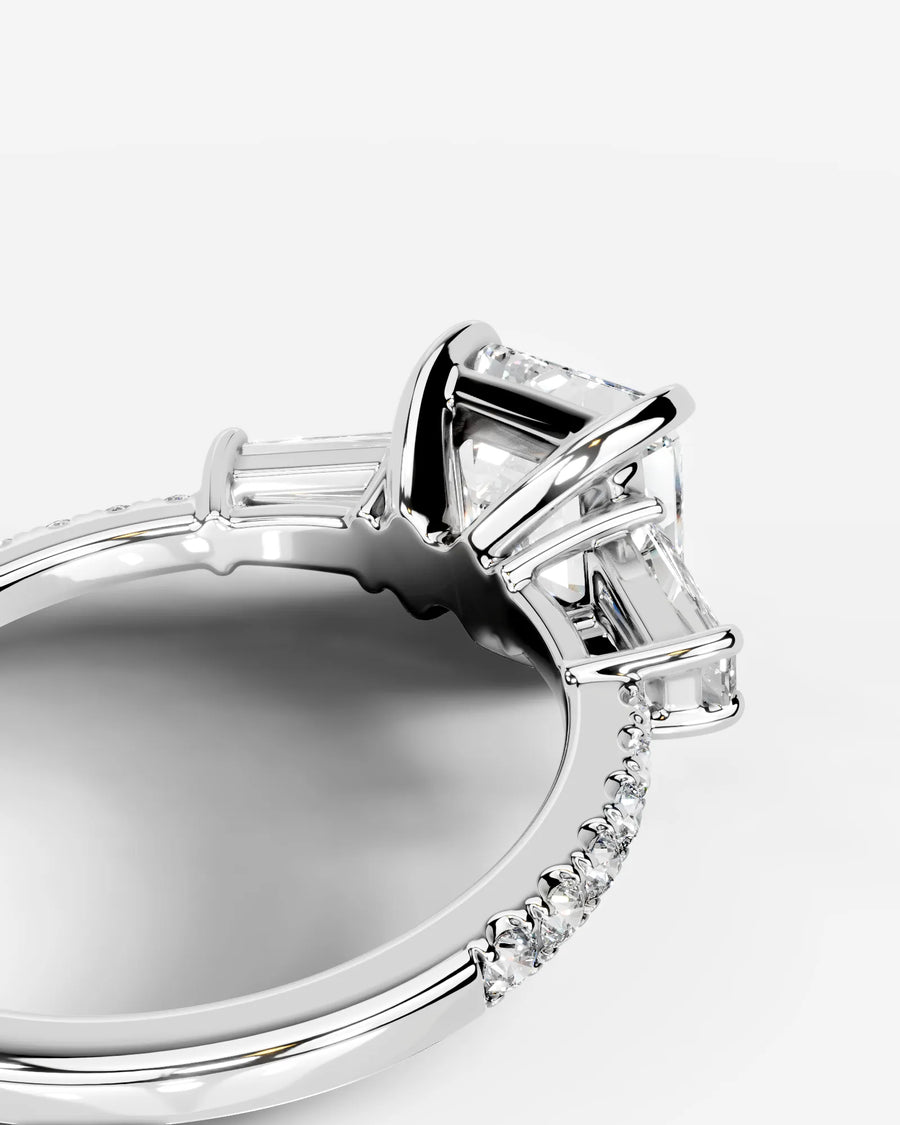 Mun (Asscher) Platinum 004