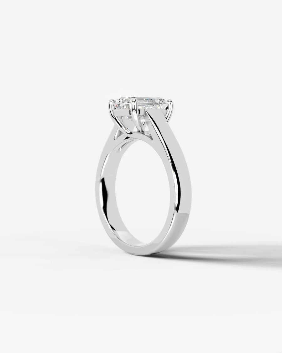 Nola (Emerald) Platinum 004