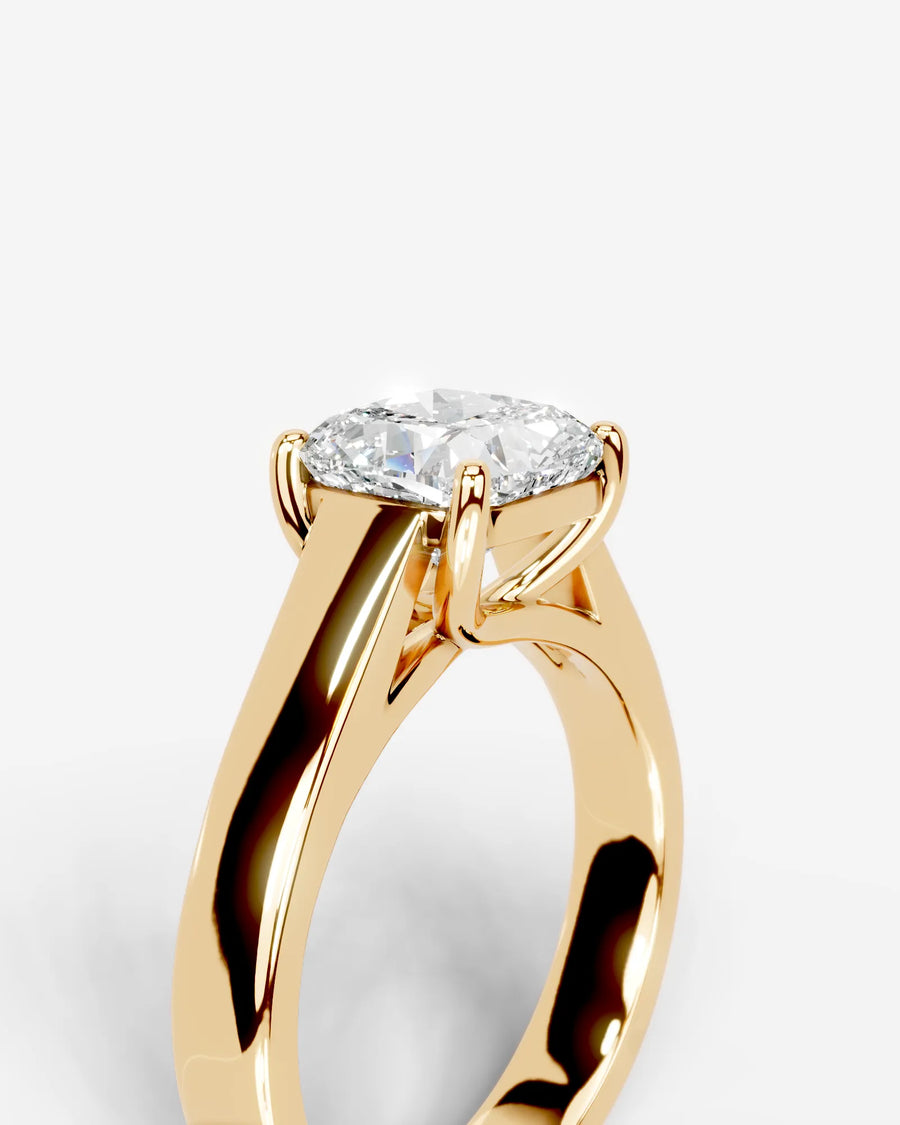 Nola (Cushion) 18k Yellow Gold 005