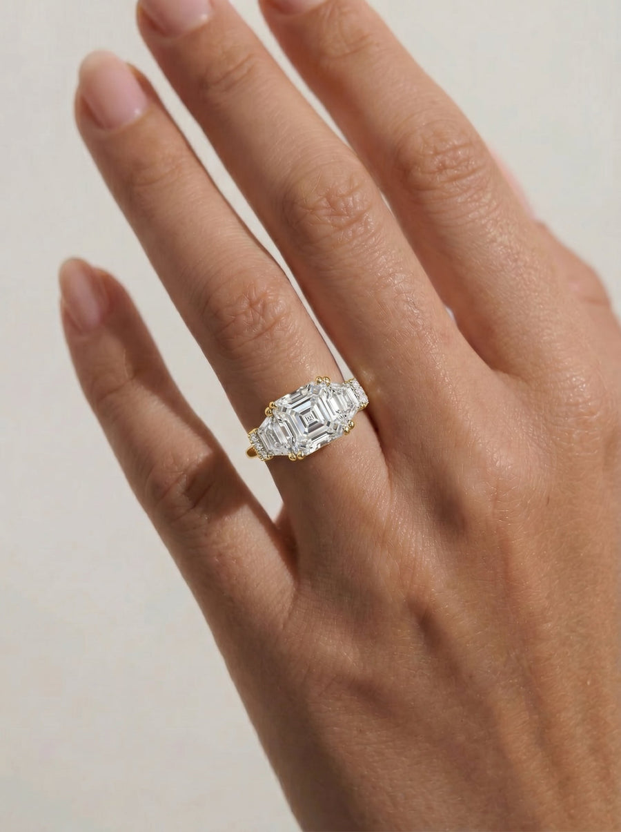 Viola (Asscher) 18k Yellow Gold 002