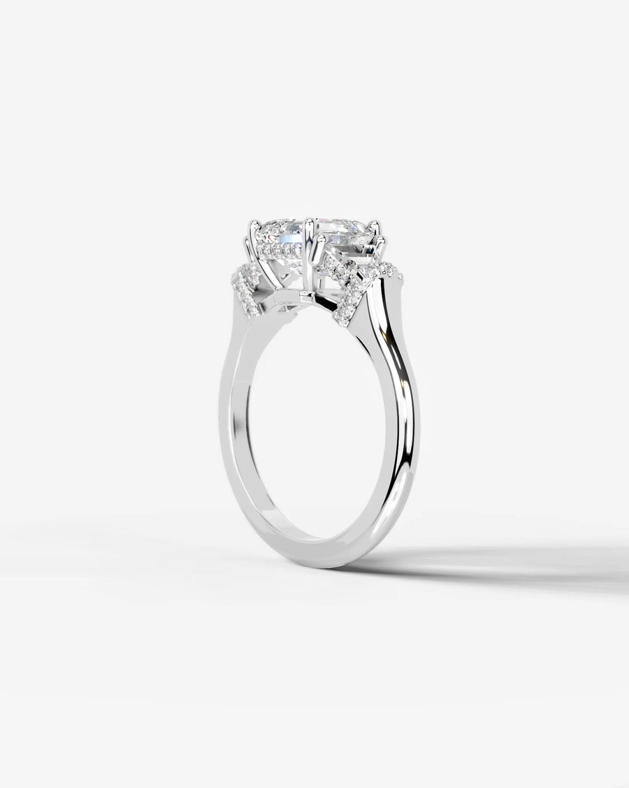 Viola (Asscher) Platinum 005