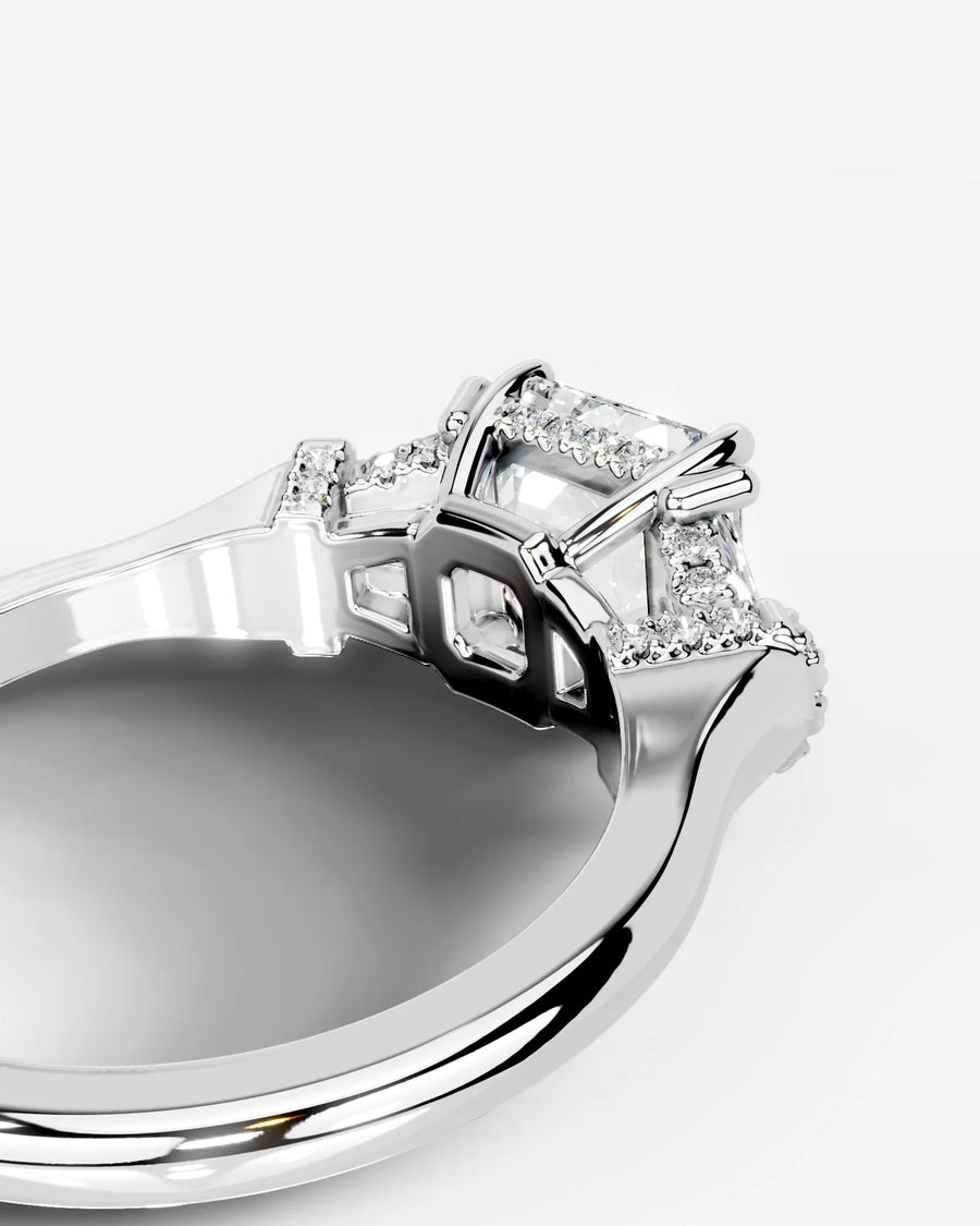 Viola (Asscher) Platinum 003