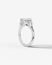 Viola (Elongated Cushion) Platinum 005