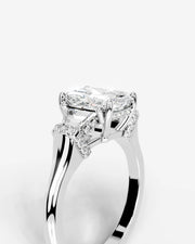 Viola (Elongated Radiant) 18k White Gold 006
