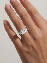Viola (Princess) 18k Yellow Gold 002