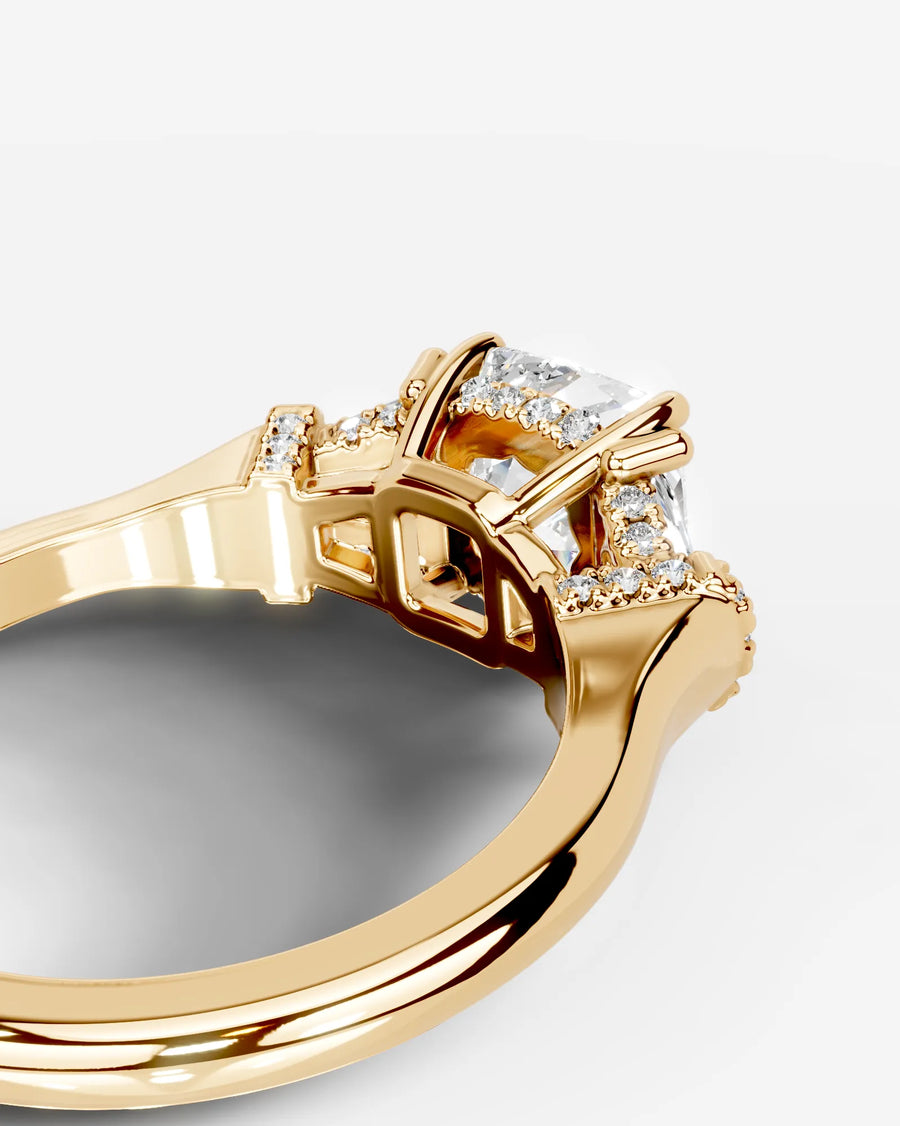 Viola (Cushion) 18k Yellow Gold 003