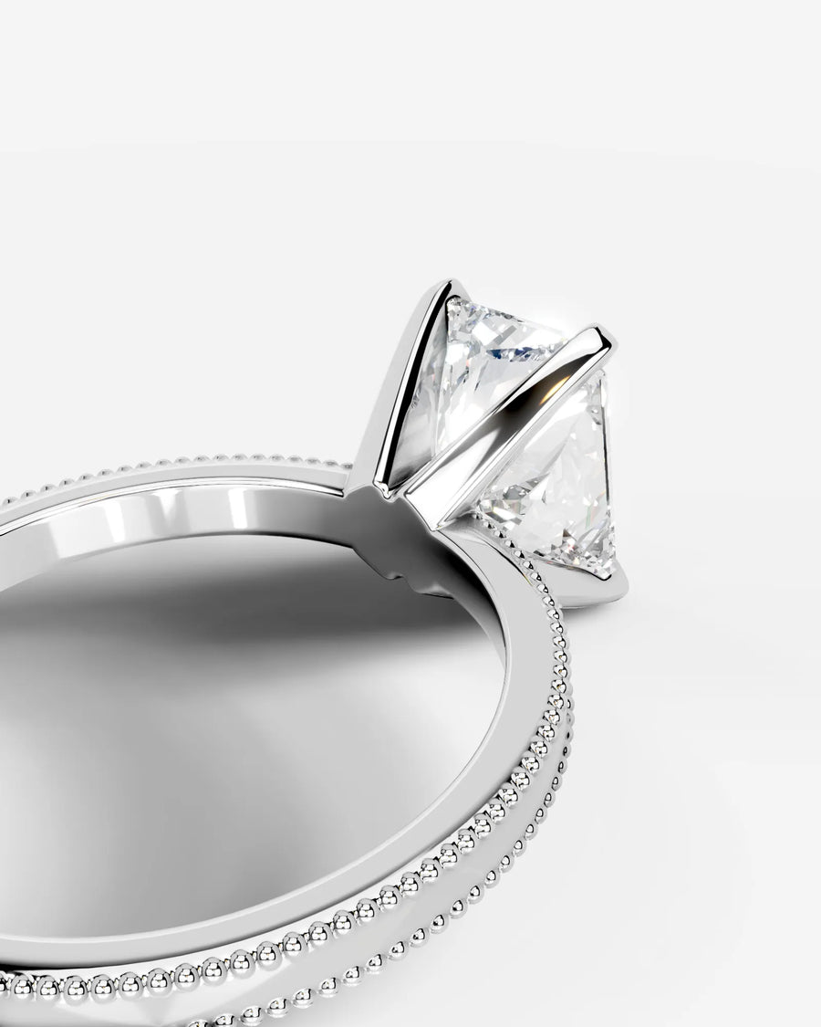 Maria (Elongated Radiant) Platinum 002