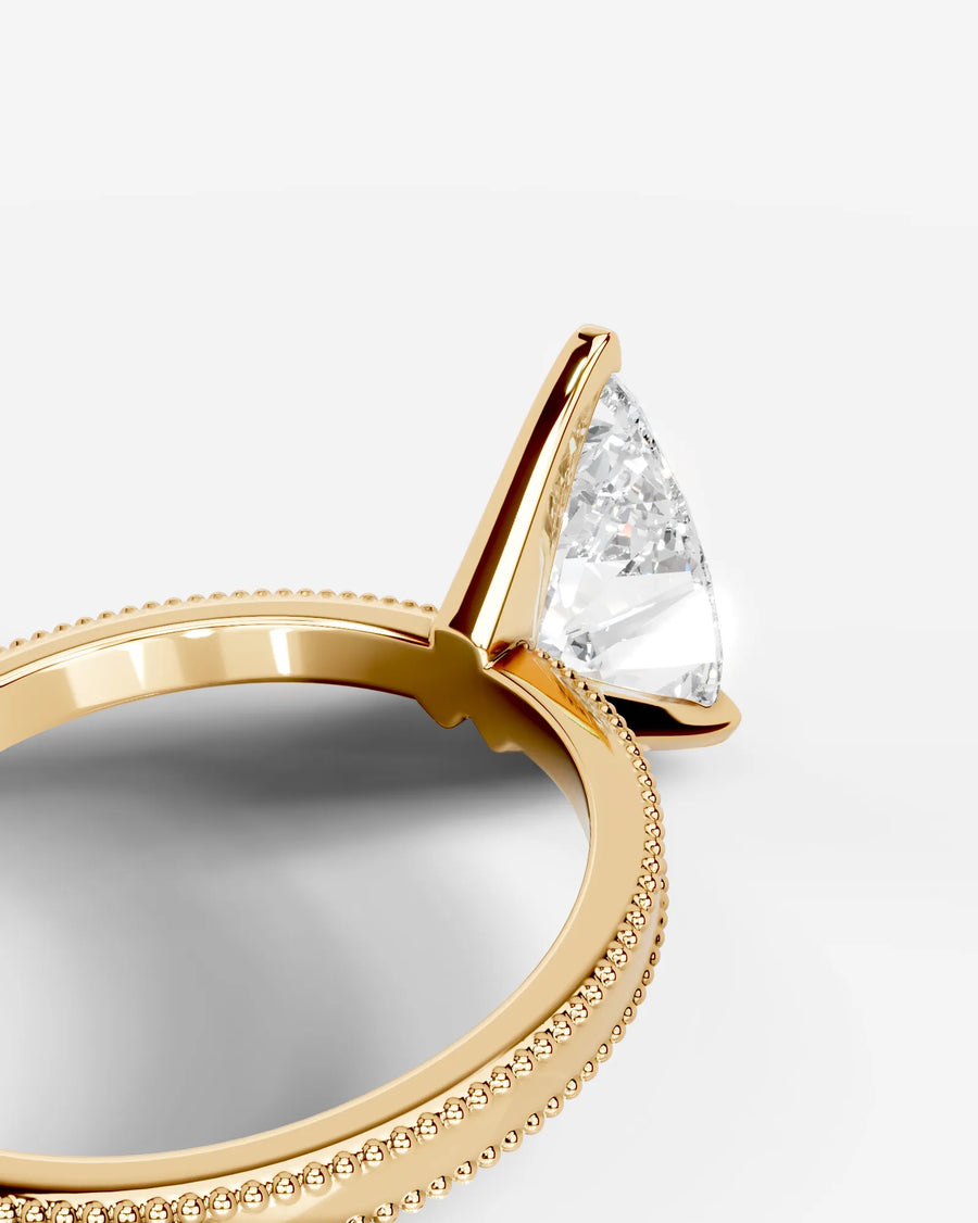 Maria (Pear) 18k Yellow Gold 002