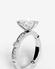 Hazel (Elongated Cushion) 18k White Gold 003