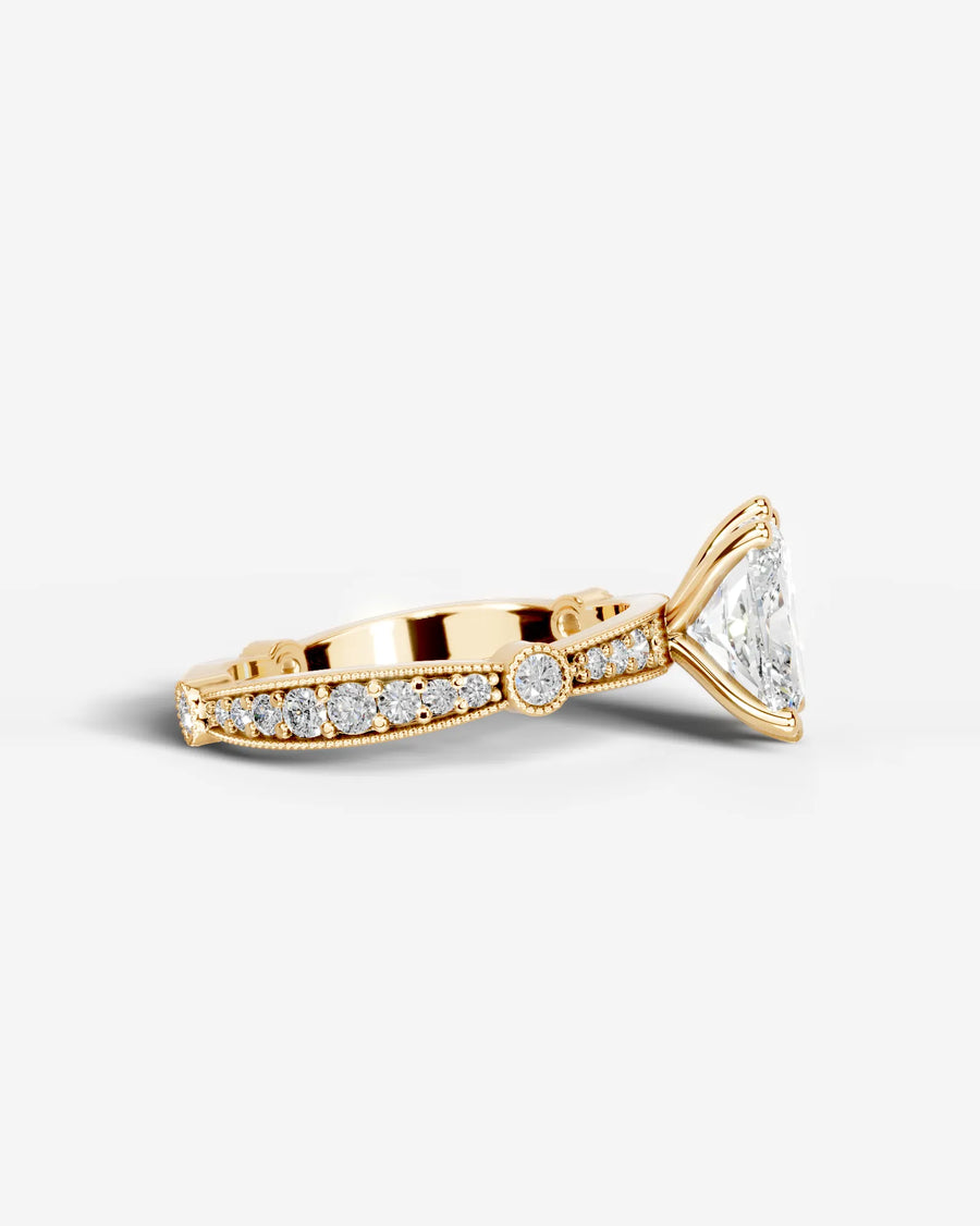 Hazel (Elongated Cushion) 18k Yellow Gold 006