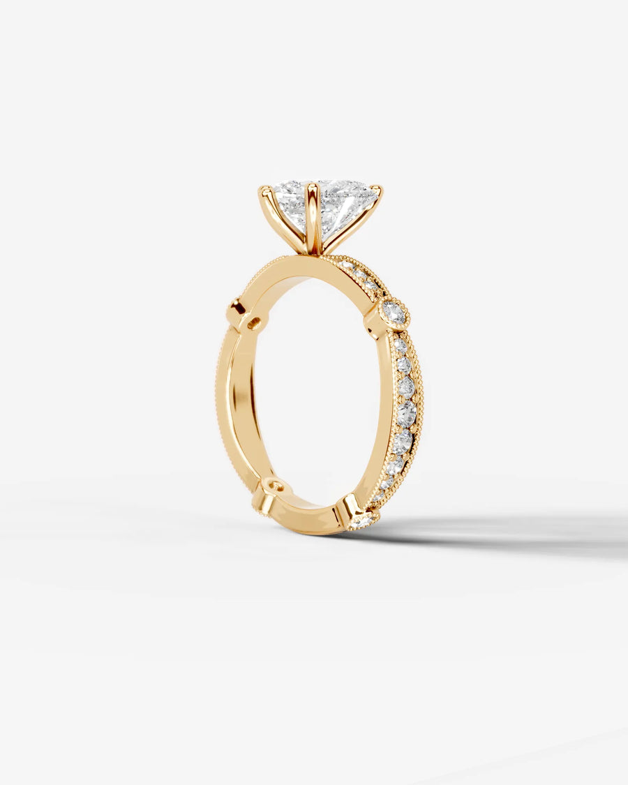 Hazel (Heart) 18k Yellow Gold 002