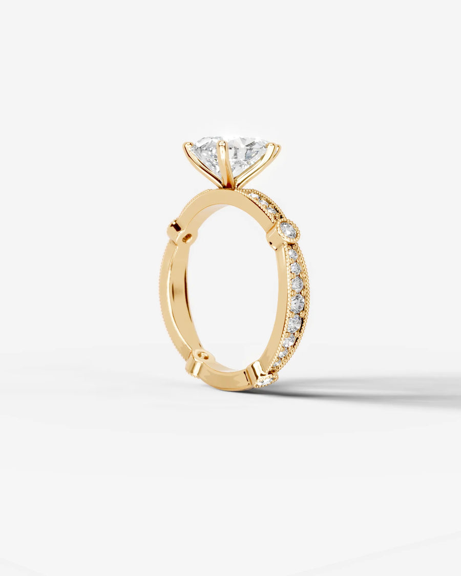 Hazel (Pear) 18k Yellow Gold 002
