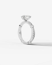 Hazel (Round) 18k White Gold 002