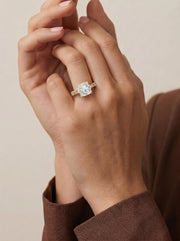 Hazel (Cushion) 14k Yellow Gold 004