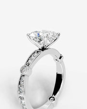 Hazel (Cushion) Platinum 003
