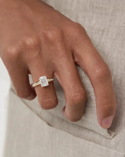Pamela (Elongated Radiant) 18k Yellow Gold 006