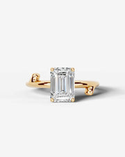 Nature's Embrace (Emerald) 18k Yellow Gold 001