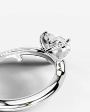 Nature's Embrace (Heart) 18k White Gold 004