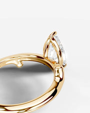 Nature's Embrace (Pear) 14k Yellow Gold 004