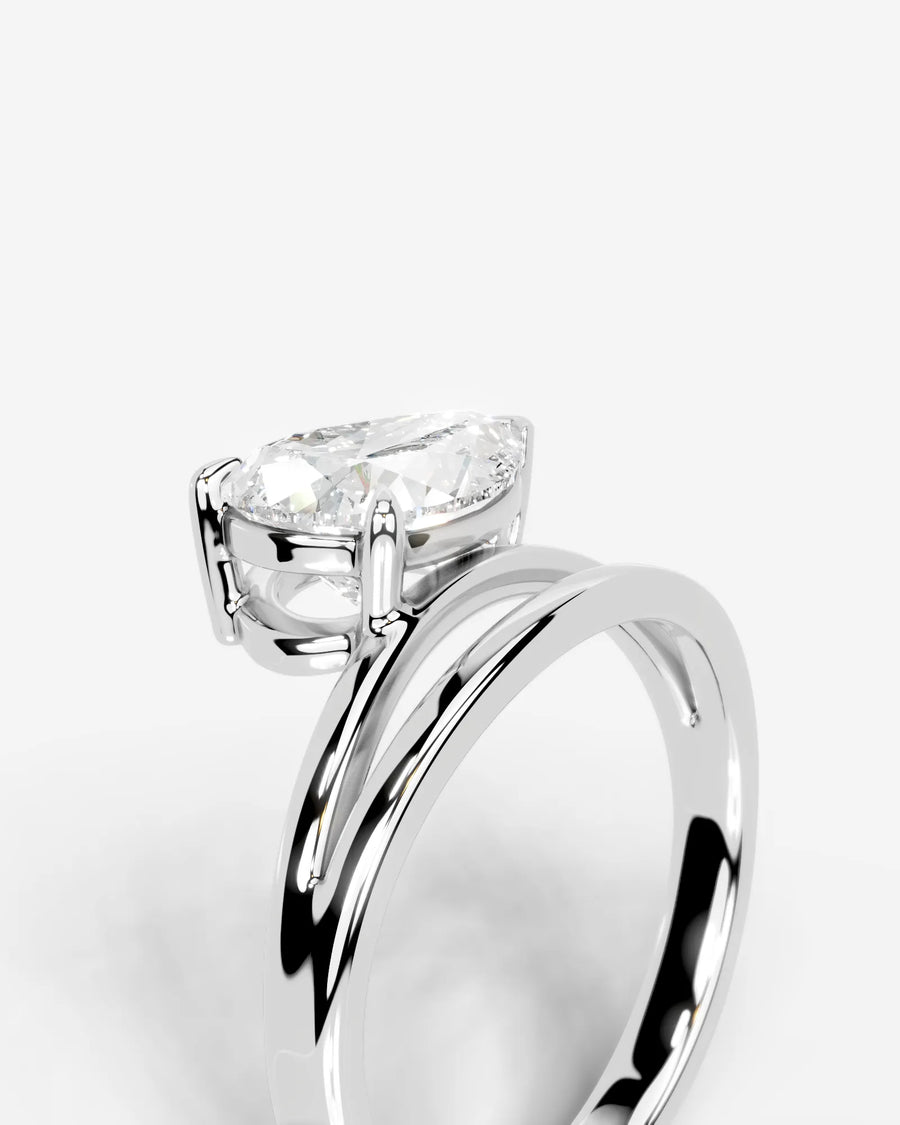 Polly (Pear) 14k White Gold 005