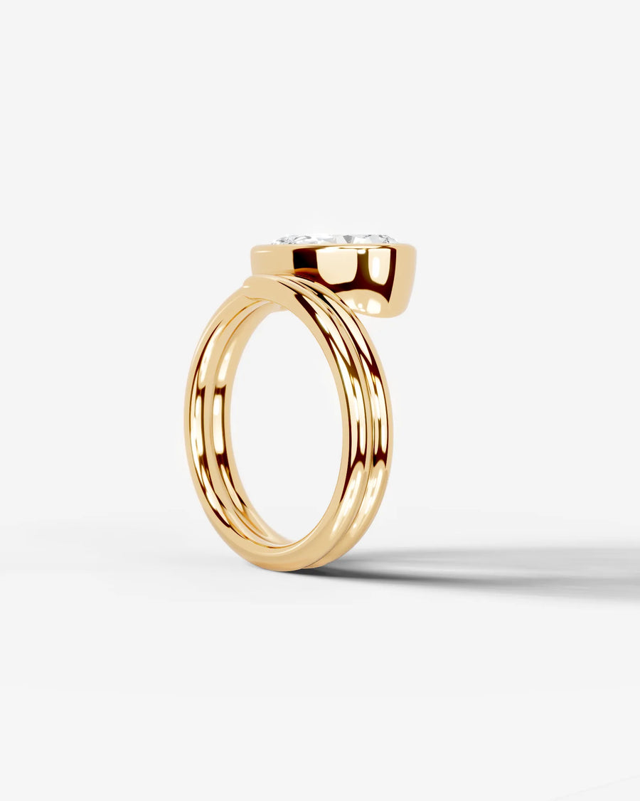 Marnie (Pear) 18k Yellow Gold 005