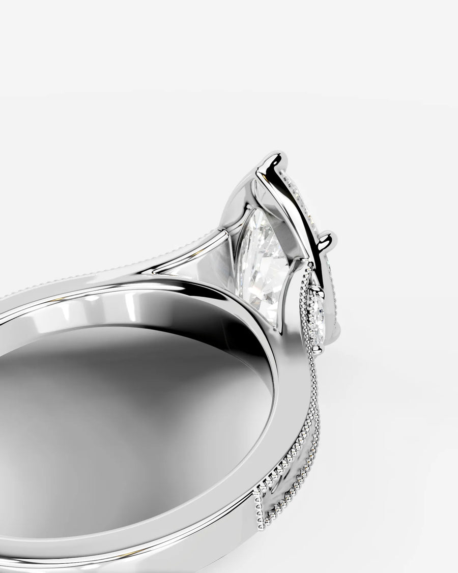 Tessa (Pear) 18k White Gold 002