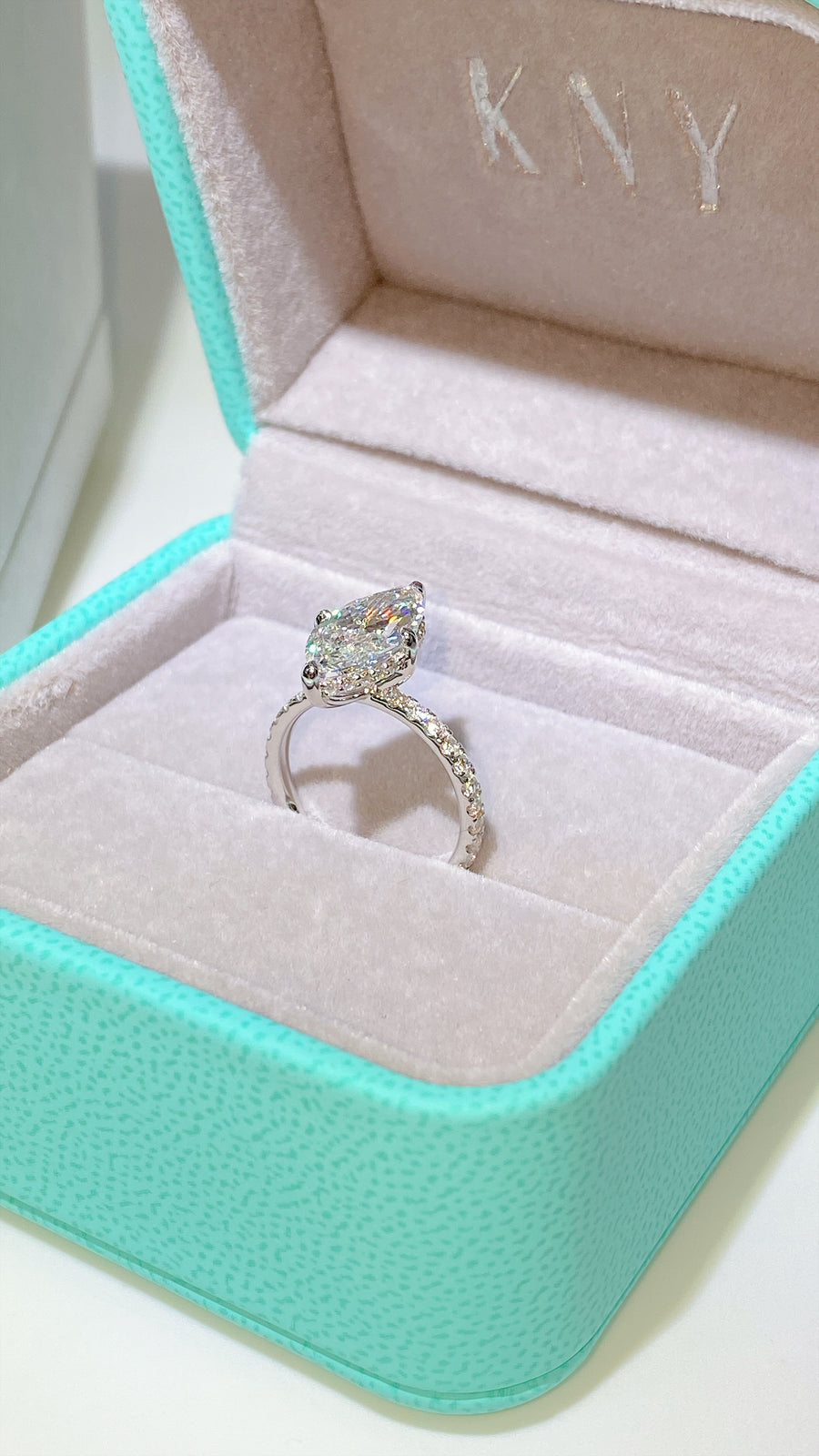 The Pave Kamelie - 2.5 Carat Marquise Lab Diamond