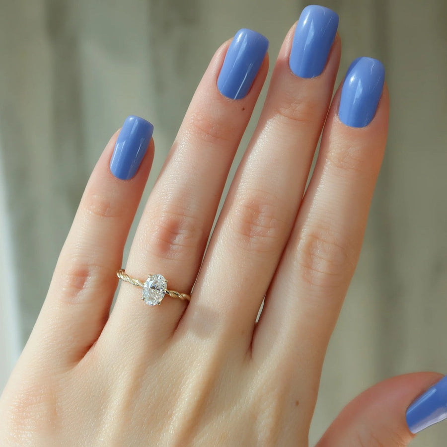  The Alice Oval Lab Diamond Ring 18k Yellow Gold 003