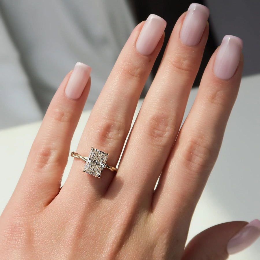  The Alice Radiant Moissanite Ring 18k Yellow Gold 003