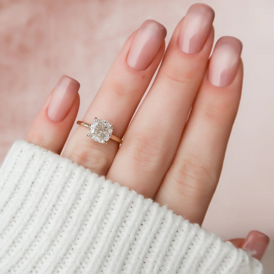  The Aline Cushion Lab Diamond Ring 18k Yellow Gold 003