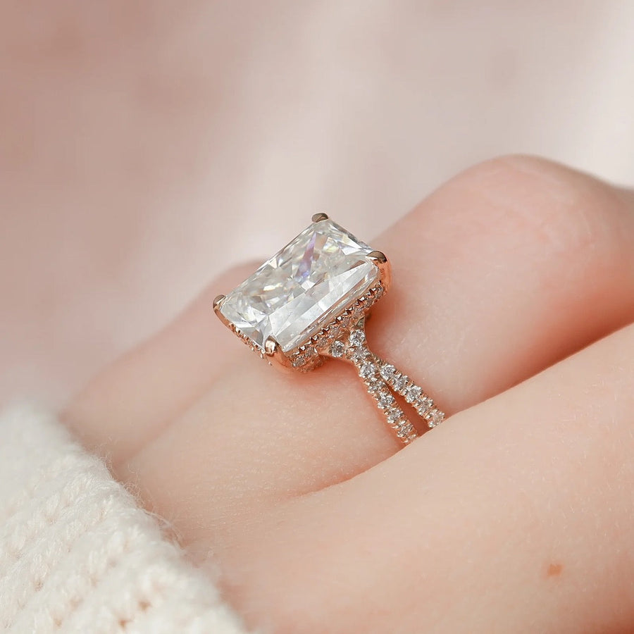  The Angelina Radiant Moissanite Ring 18k Rose Gold 004 Final