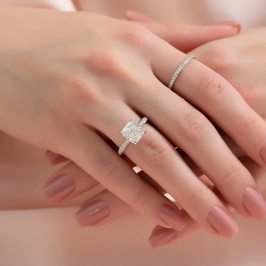  The Caroline Cushion Moissanite Ring 18k White Gold 004