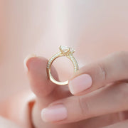 The Catherine Radiant Lab Diamond Ring 18k Yellow Gold 005