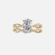  The Daisy Oval Moissanite Ring 18k Yellow Gold 003