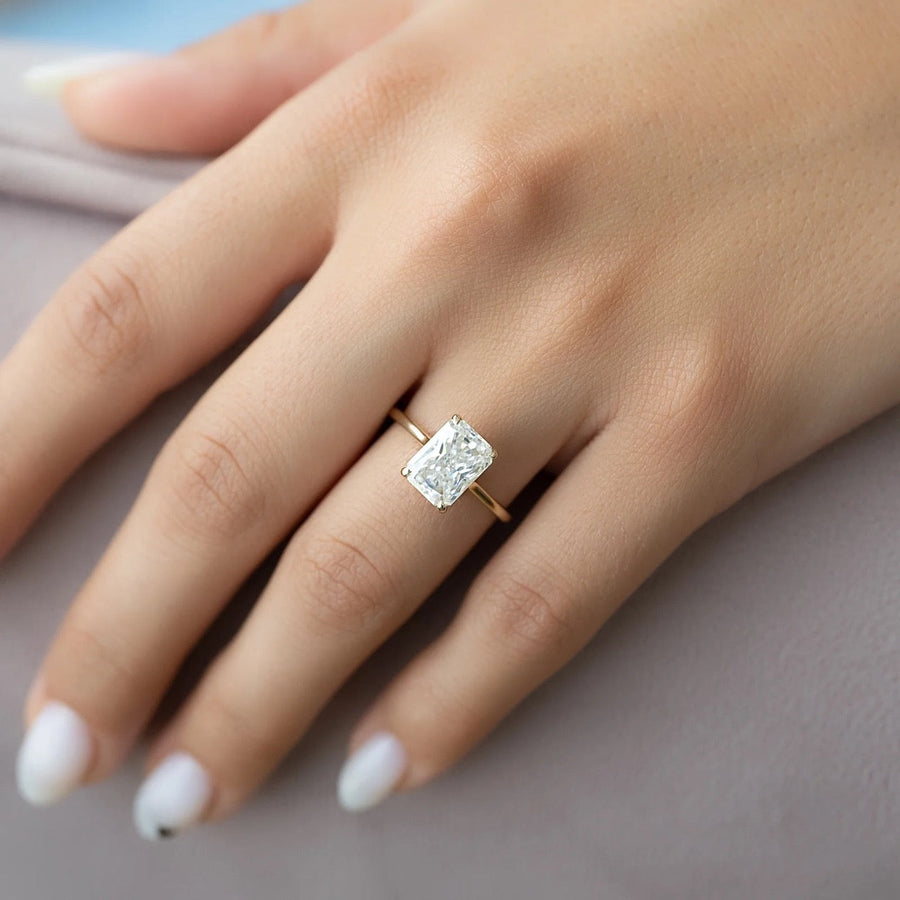  The Ellie Radiant Lab Diamond Ring 18k Yellow Gold 003