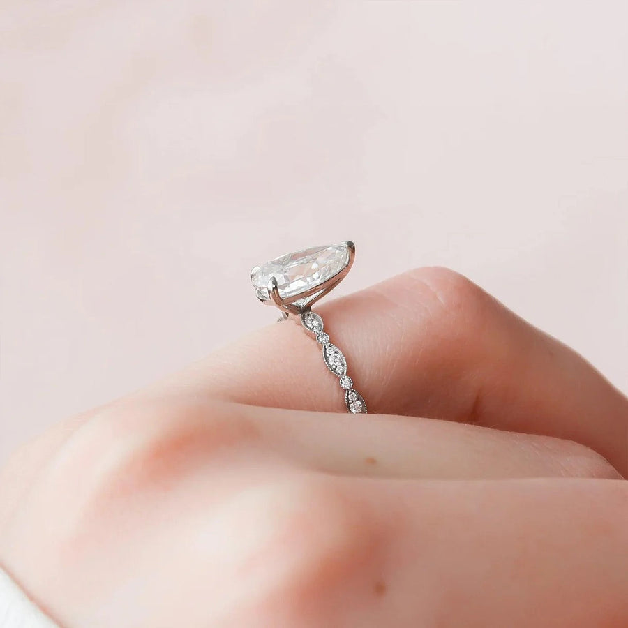  The Jasmine Pear Moissanite Ring 18k White Gold 004 Final