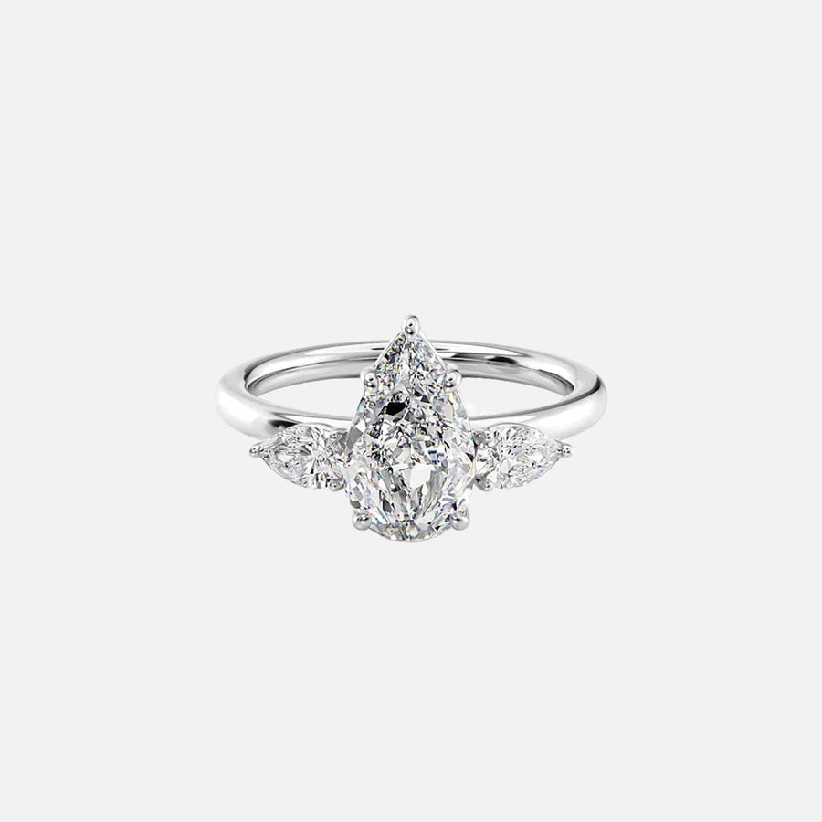  The Lauren Pear Moissanite Ring 18k White Gold 001
