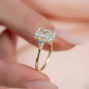  The Lia Radiant Lab Diamond Ring 18k Yellow Gold 004