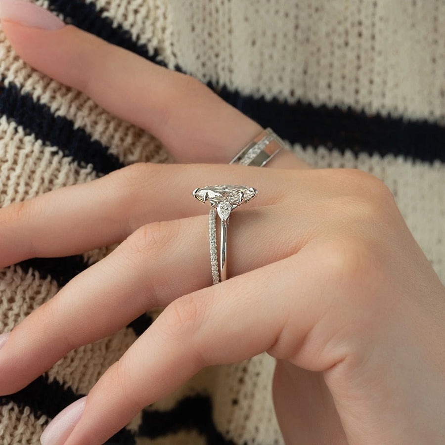  The Megan Pears Marquise Moissanite Ring 18k White Gold 003