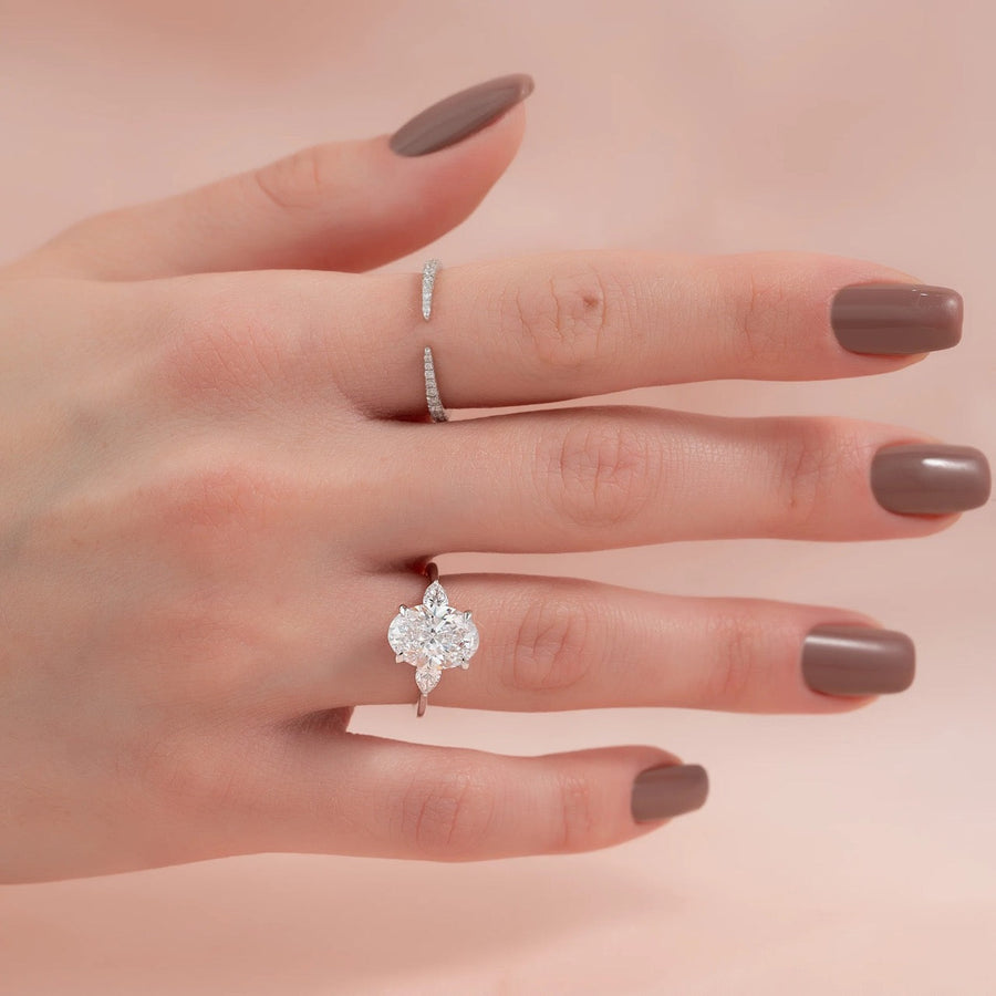  The Megan Pears Oval Moissanite Ring 18k White Gold 003