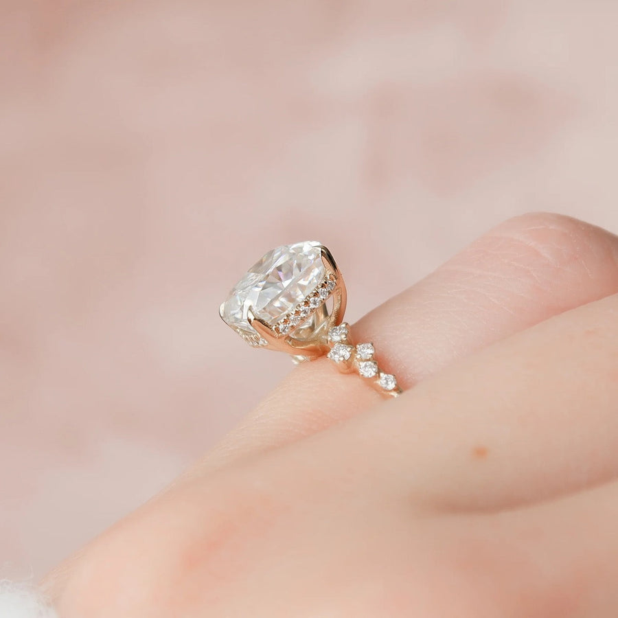  The Mia Cushion Lab Diamond Ring 18k Yellow Gold 003