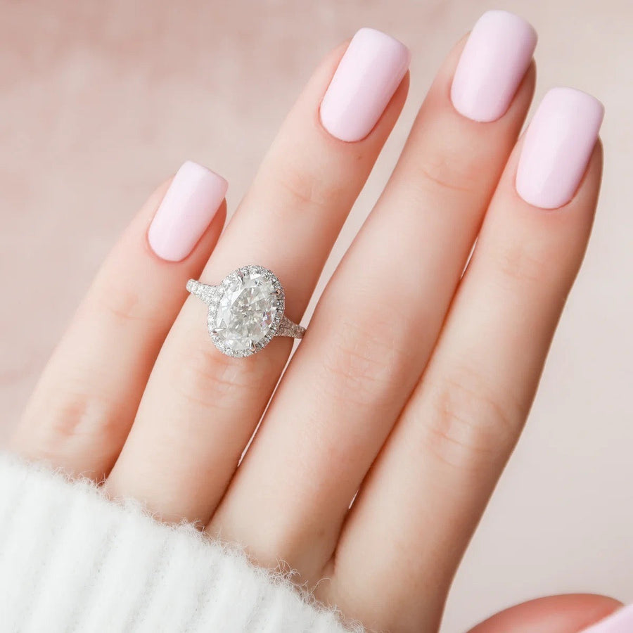  The Miley Oval Moissanite Ring 18k White Gold 003