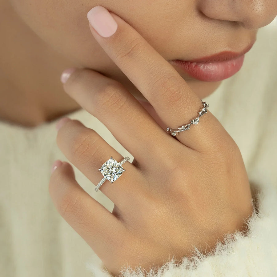  The Pave Crown Kamellie Cushion Lab Diamond Ring 18k White Gold 004 Final