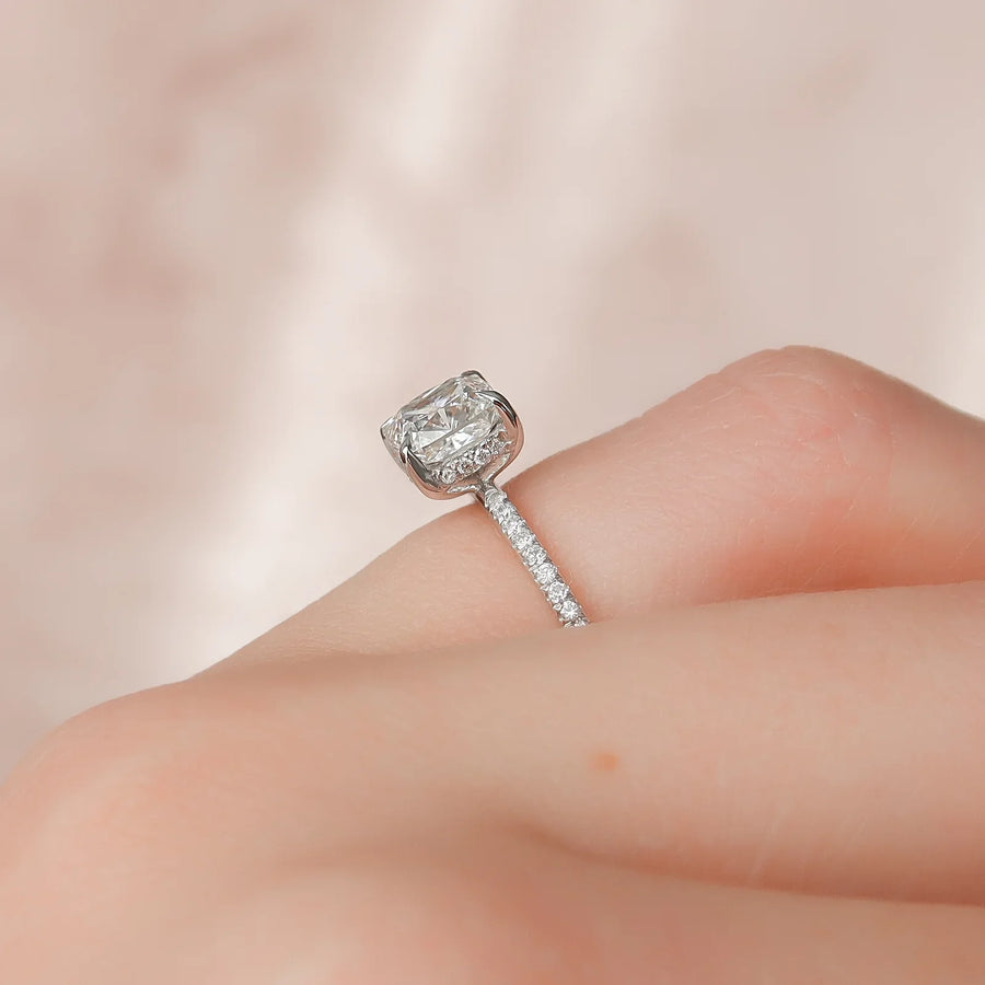  The Pave Kamellie Cushion Lab Diamond Ring 18k White Gold 003