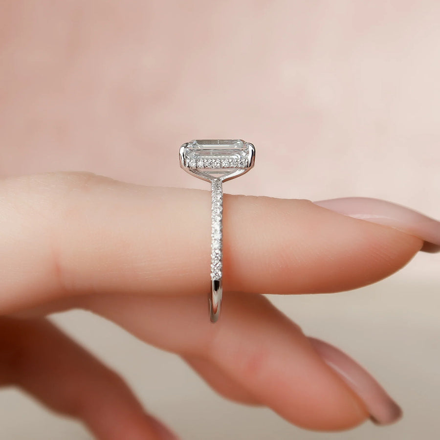  The Pave Kamellie Emerald Lab Diamond Ring 18k White Gold 003