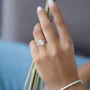  The Pave Petal Kamellie Oval Lab Diamond Ring 18k White Gold 003